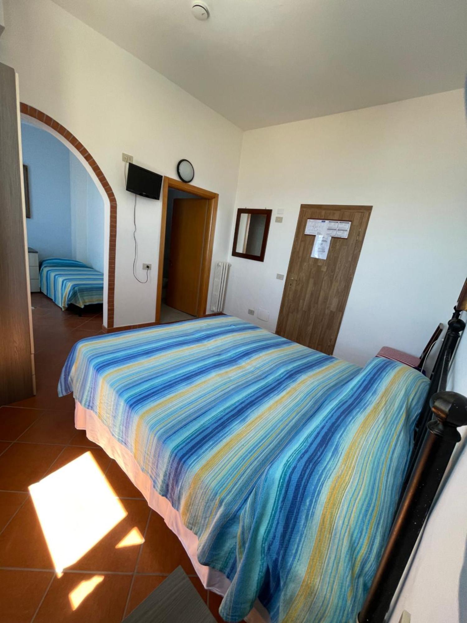 Hotel Eden Фоллоника Экстерьер фото
